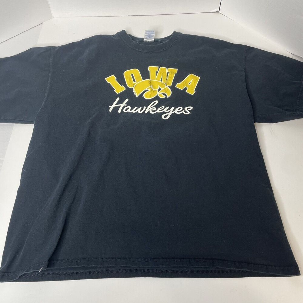 Iowa Hawkeyes T-Shirt, 2XL, Black, Short Sleeve, Gildan Ultra Cotton - Picture 4 of 8